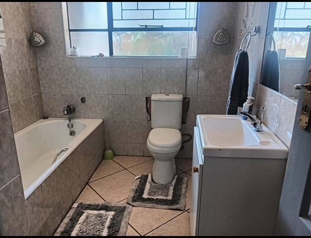 3 BEDROOM HOUSE FOR SALE IN SUNWARD PARK